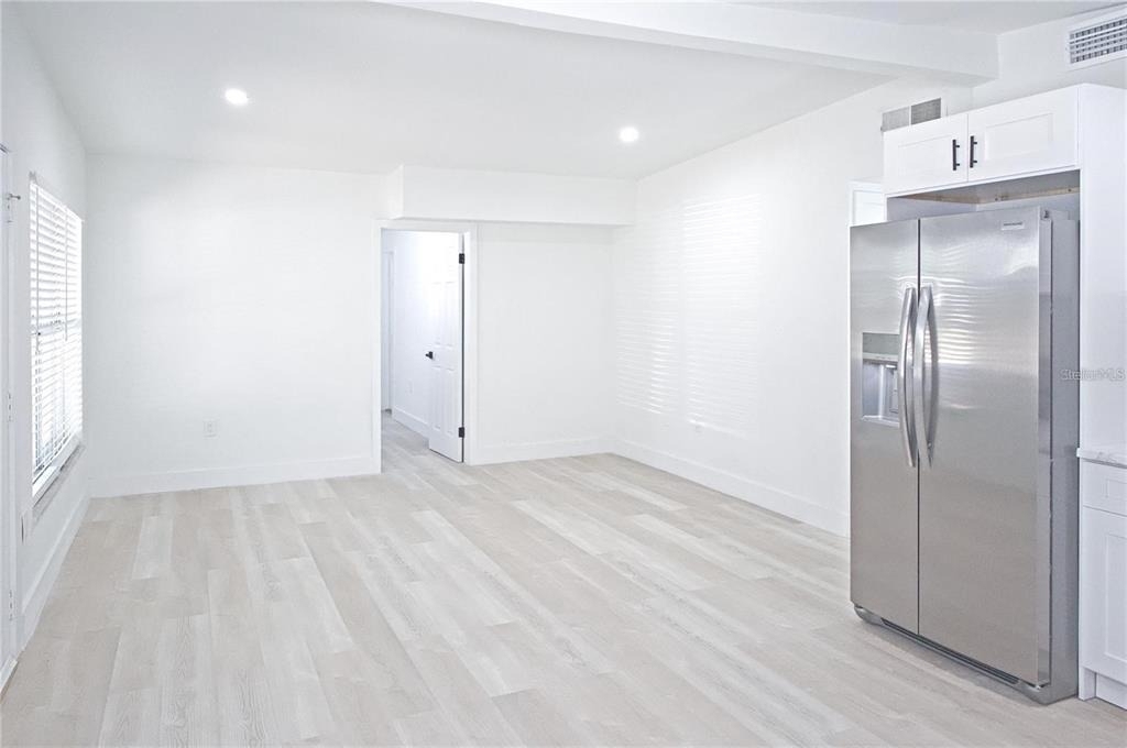 9001 82nd Street - Photo 24