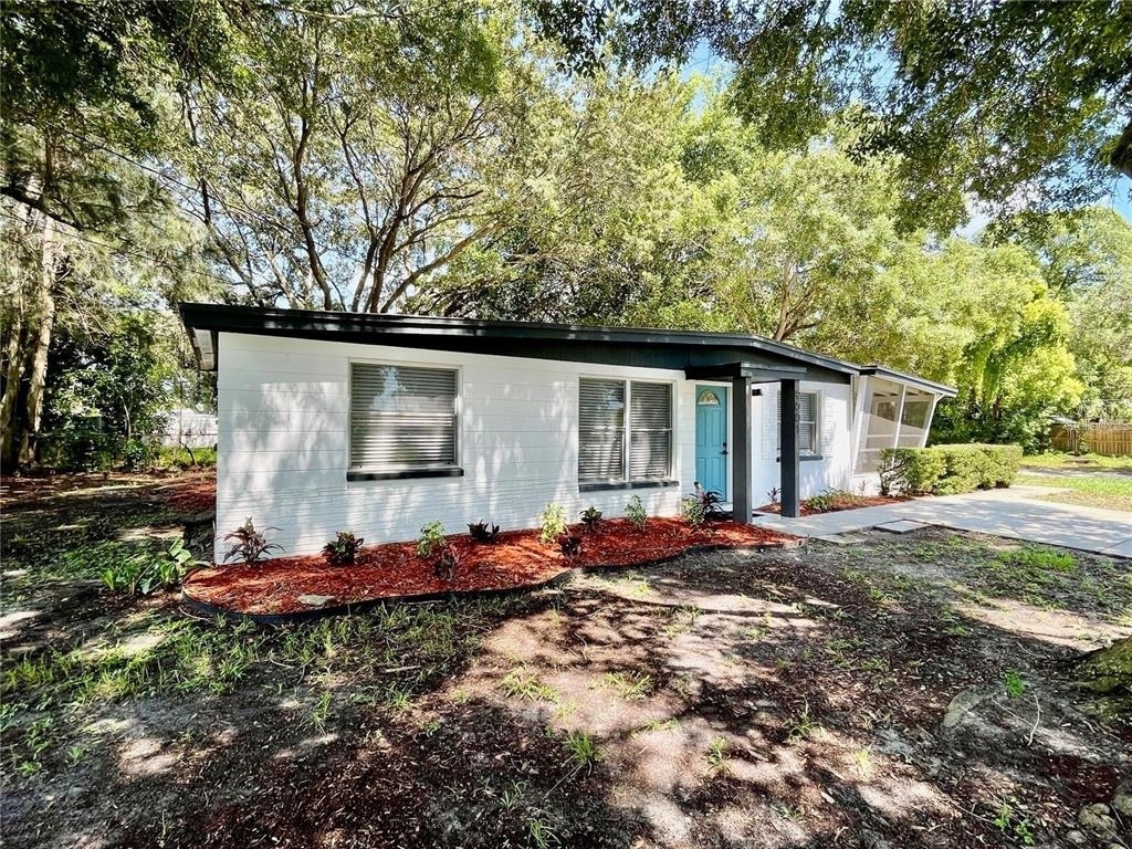 9001 82nd Street - Photo 0