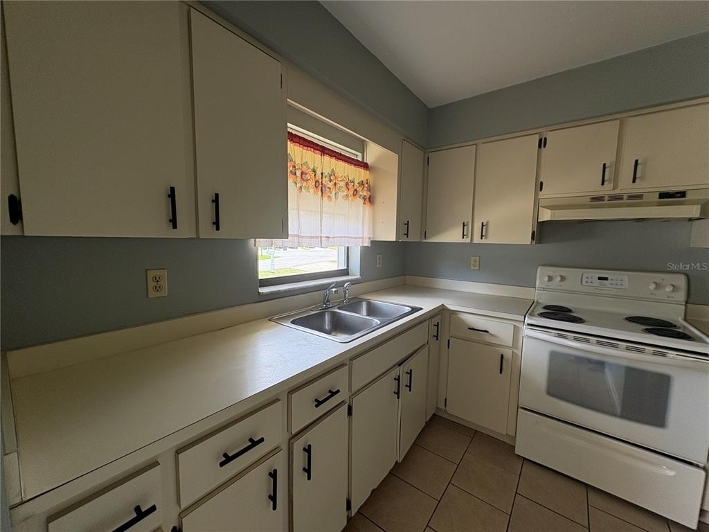 1017 Harden Court - Photo 5