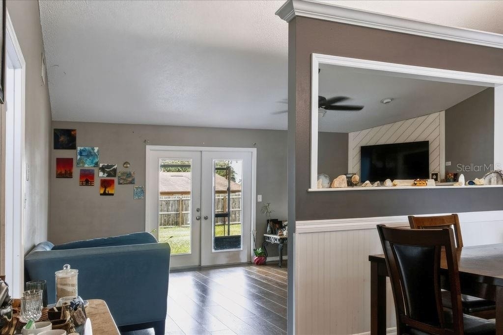 506 Mandy Street - Photo 10