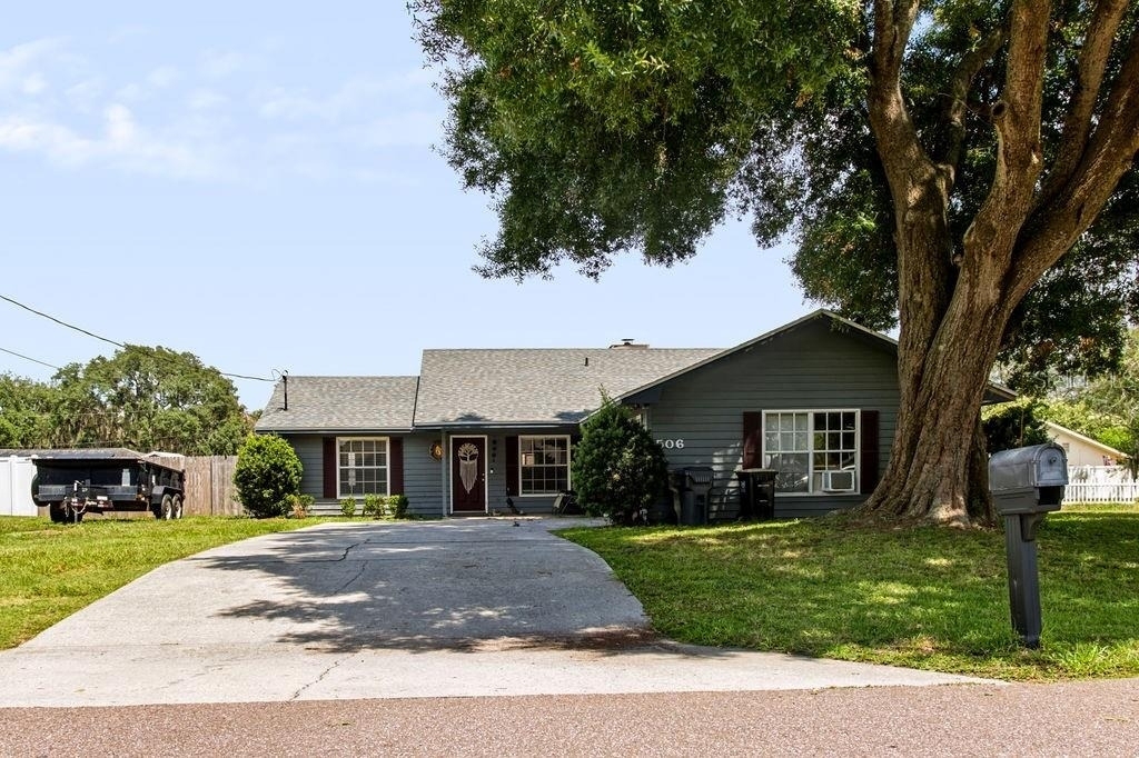506 Mandy Street - Photo 3