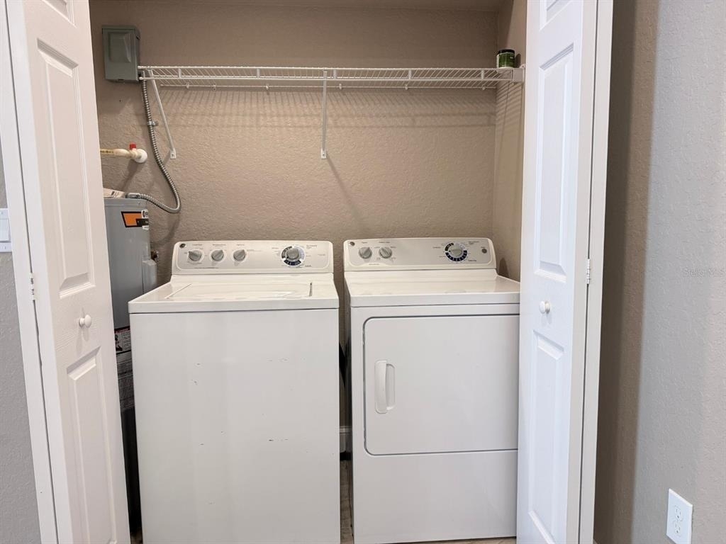 1139 Sycamore Street - Photo 3