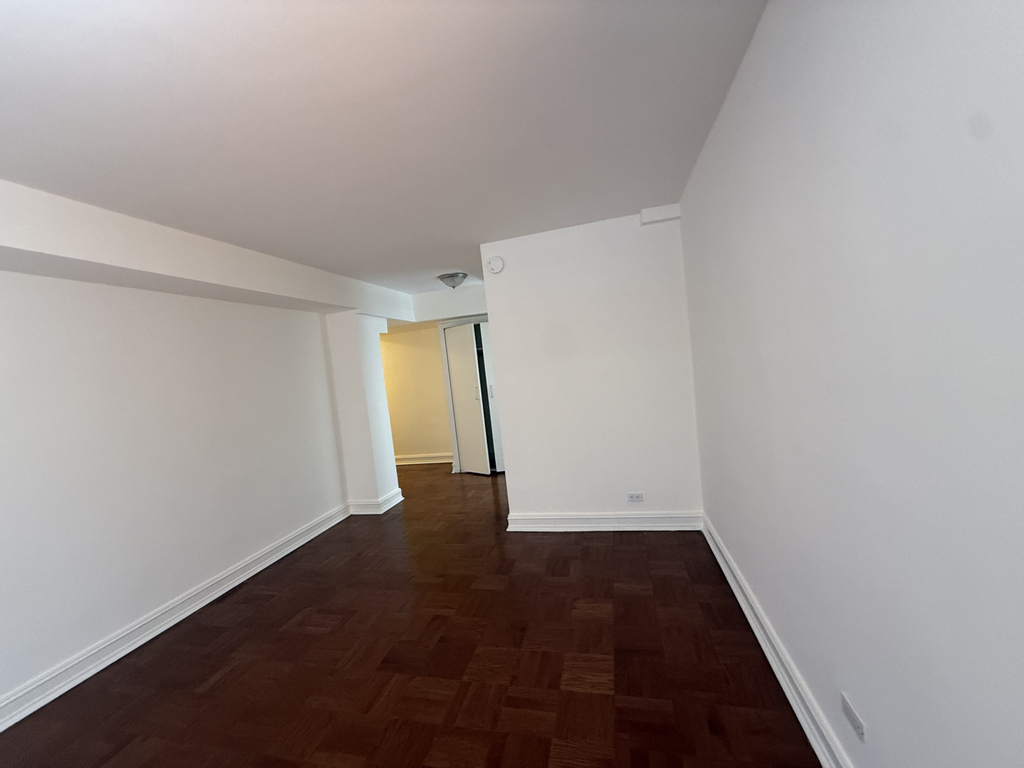 888 8th Avenue - Photo 6