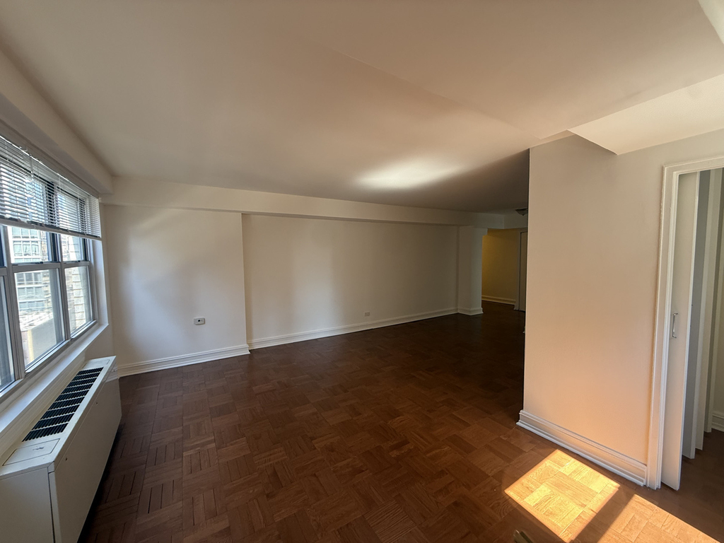 888 8th Avenue - Photo 5