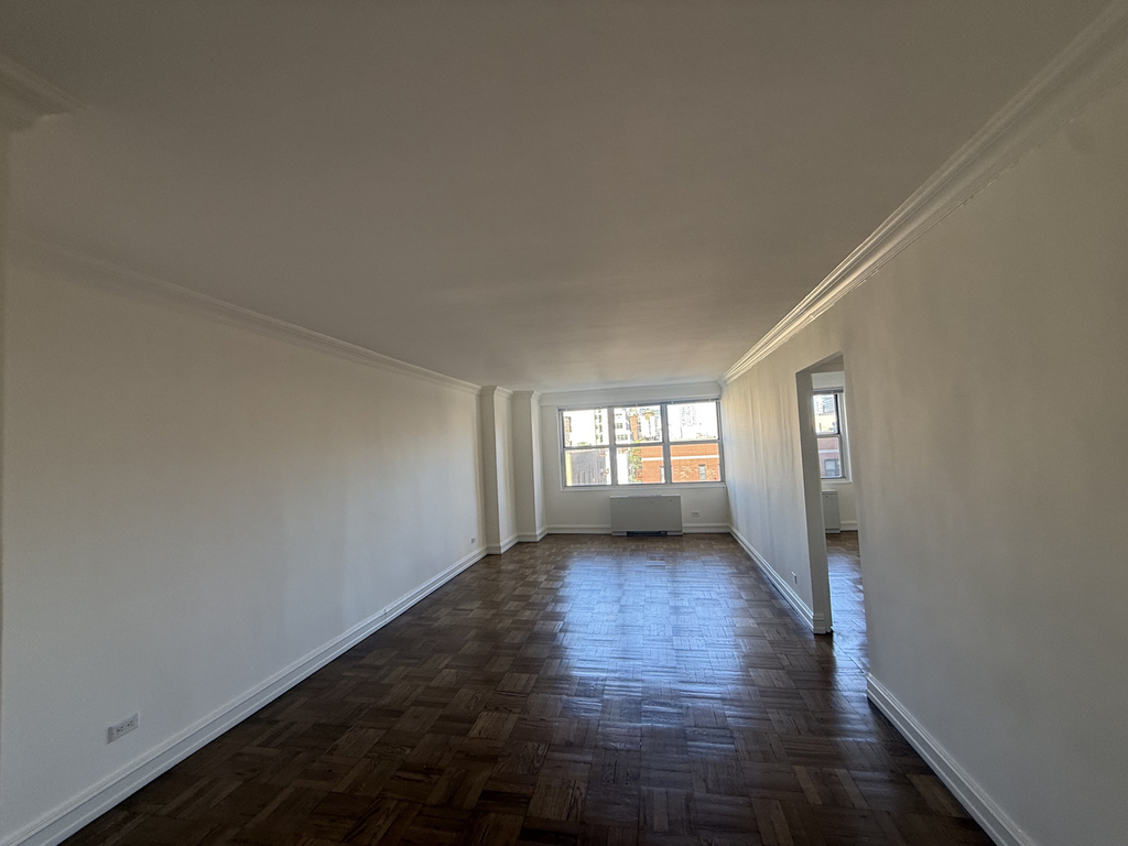 888 8th Avenue - Photo 0