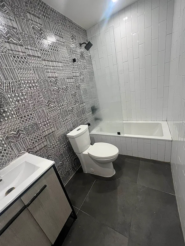 207 Rochester Avenue - Photo 8