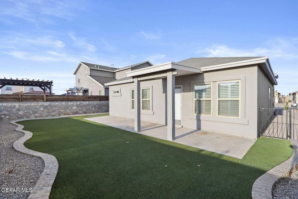 1021 Ultrastar Place - Photo 20