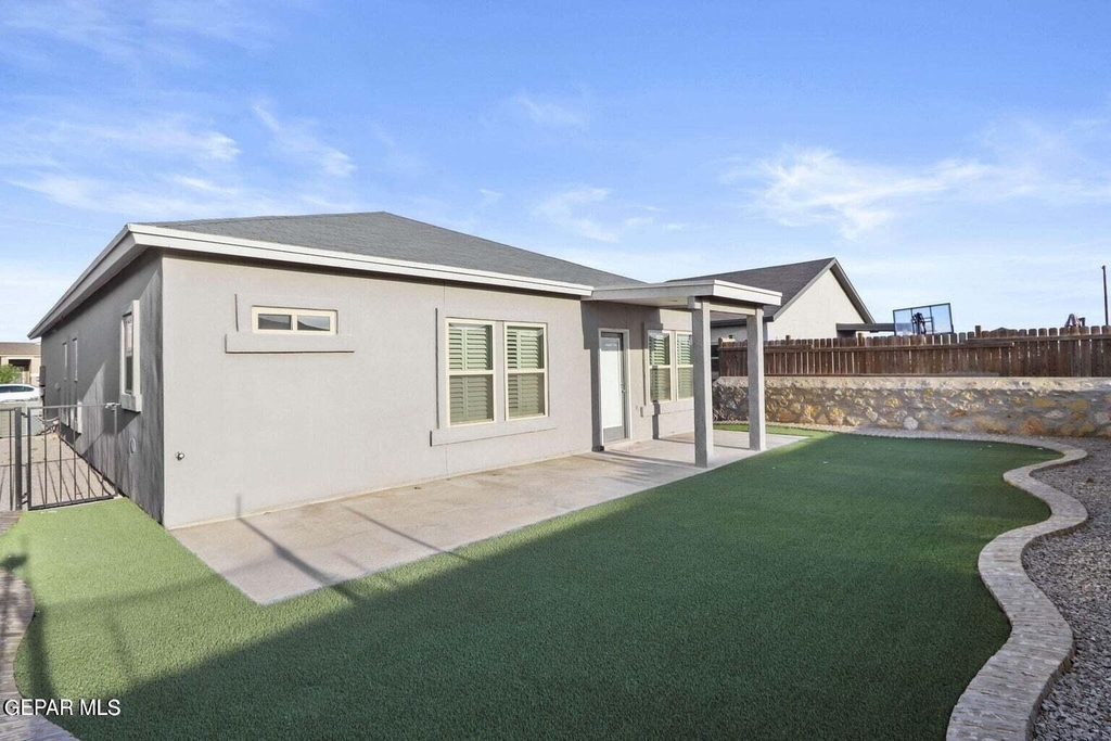 1021 Ultrastar Place - Photo 21
