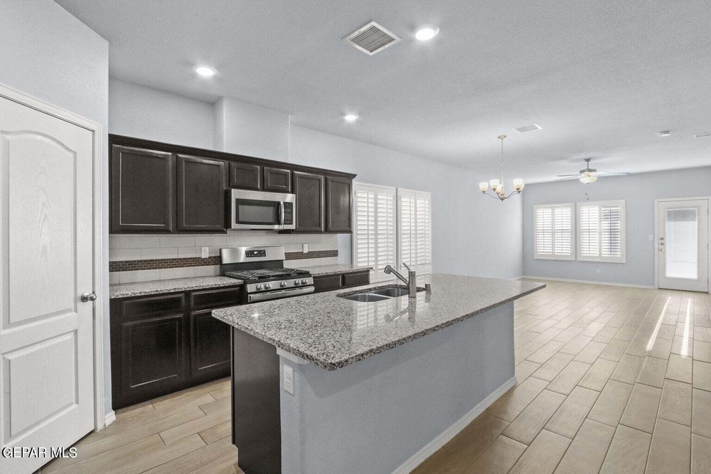 1021 Ultrastar Place - Photo 7