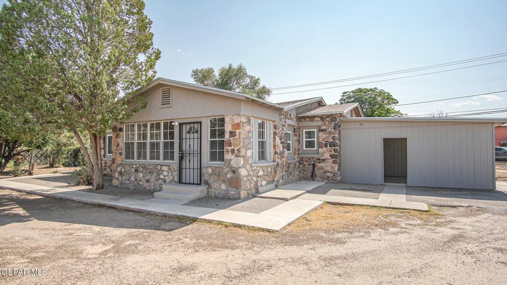 7320 Dale Road - Photo 0