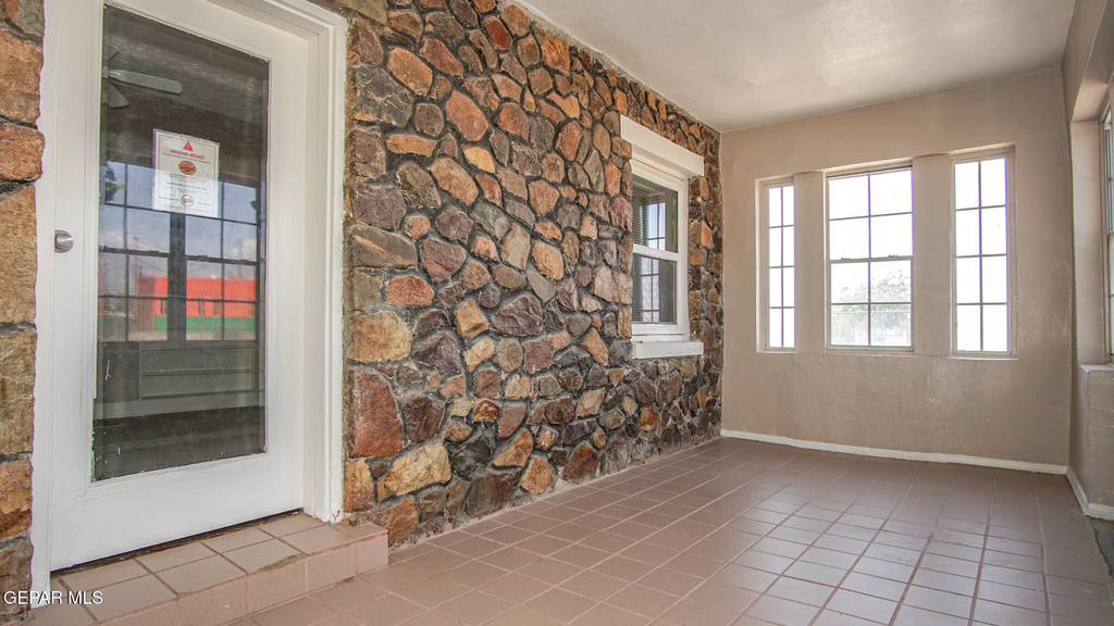 7320 Dale Road - Photo 2