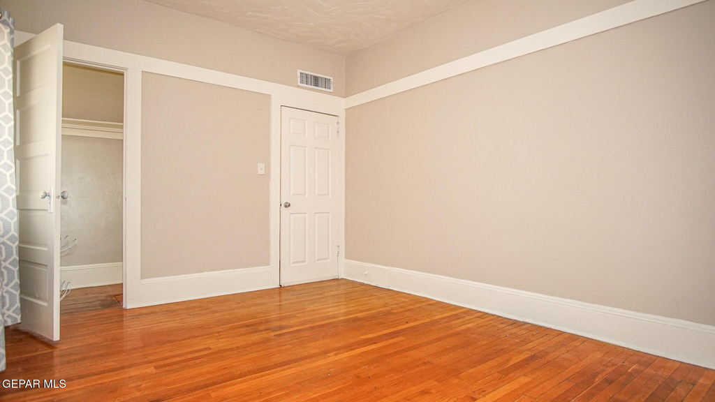 7600 Franklin Drive - Photo 16