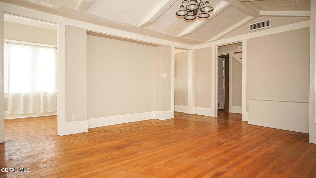 7600 Franklin Drive - Photo 5
