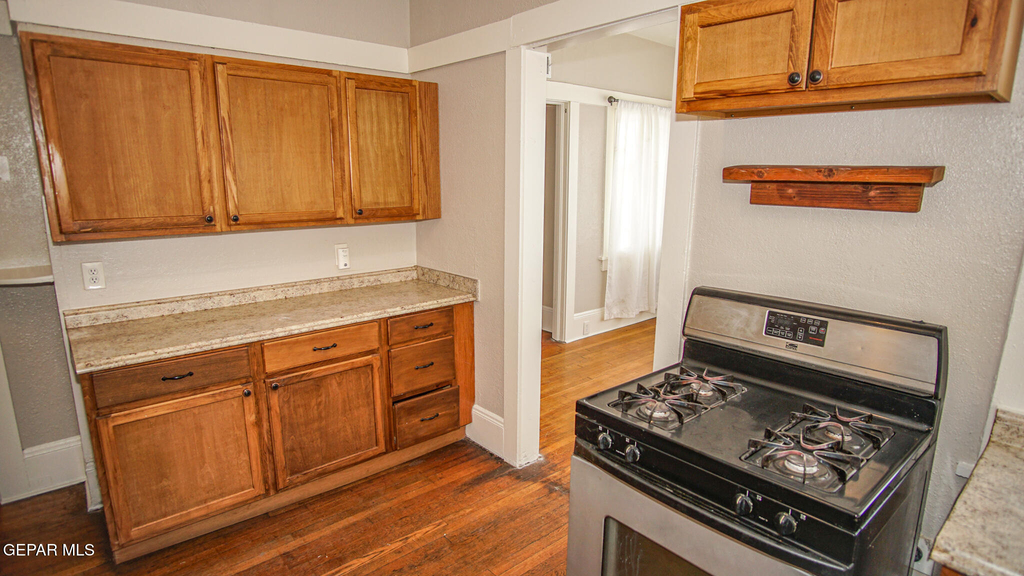 7600 Franklin Drive - Photo 11