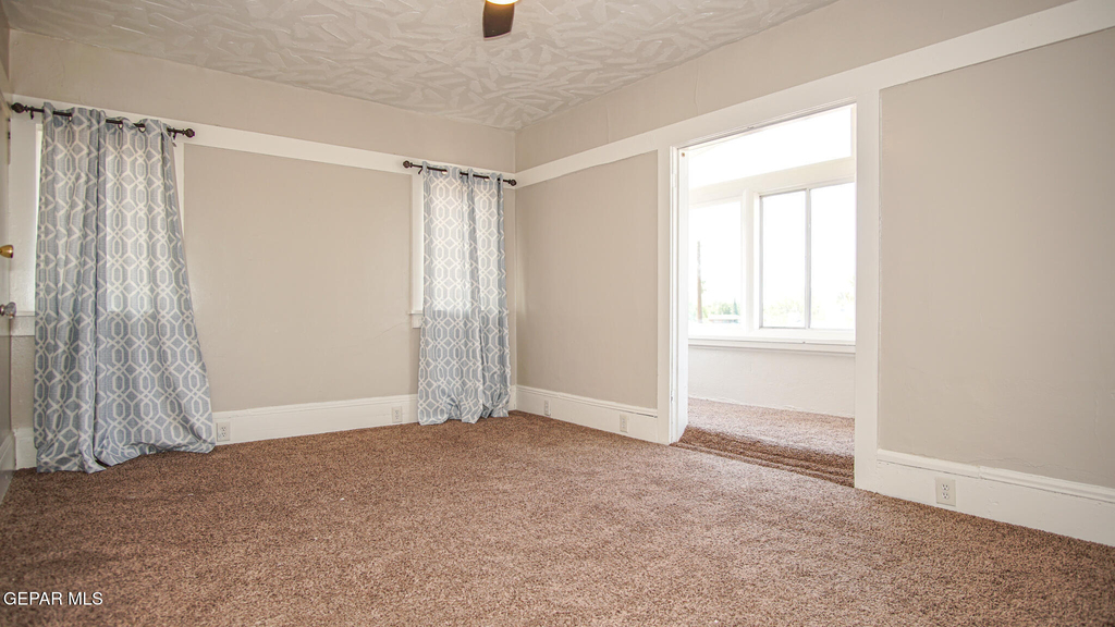 7600 Franklin Drive - Photo 28