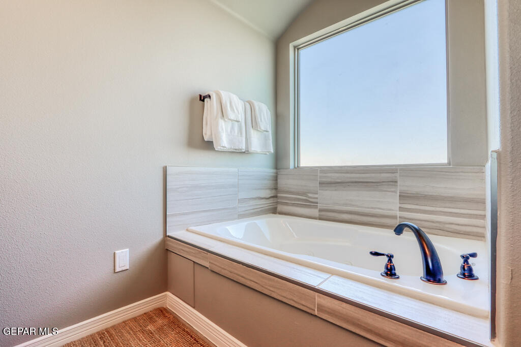 12515 Triple Crown Avenue - Photo 28