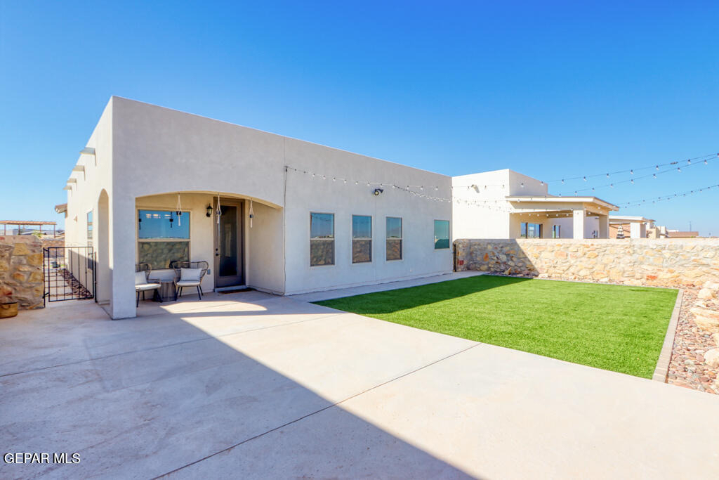 12515 Triple Crown Avenue - Photo 36