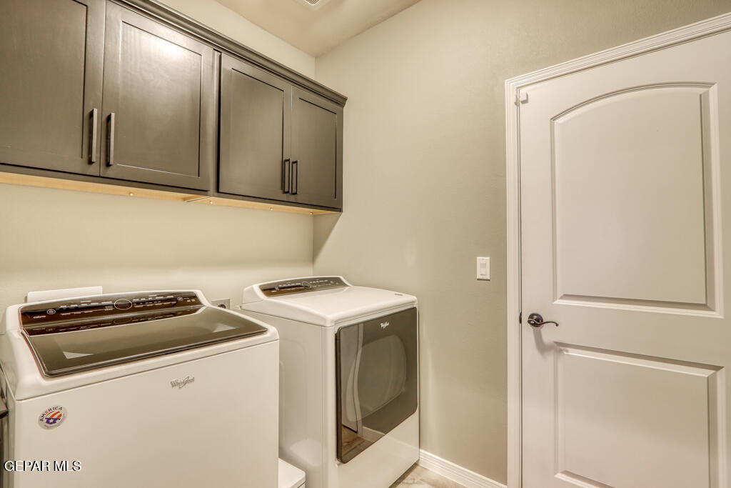 12515 Triple Crown Avenue - Photo 33