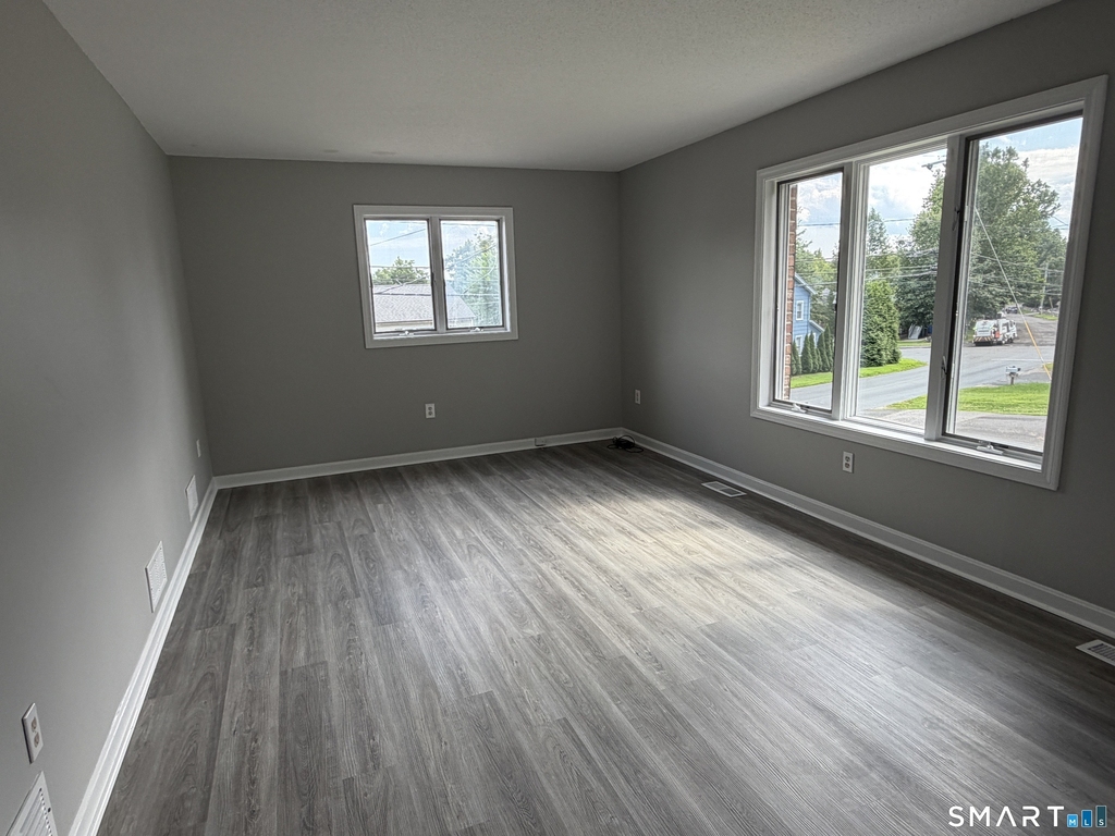 1474 Highland Avenue - Photo 3