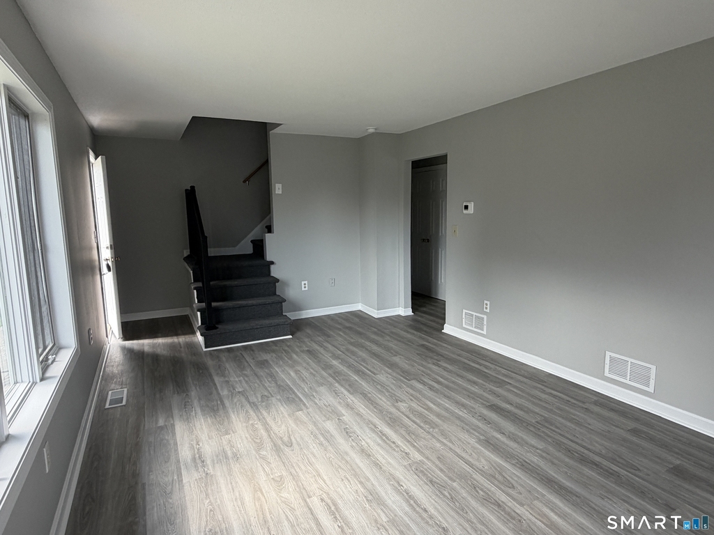 1474 Highland Avenue - Photo 2