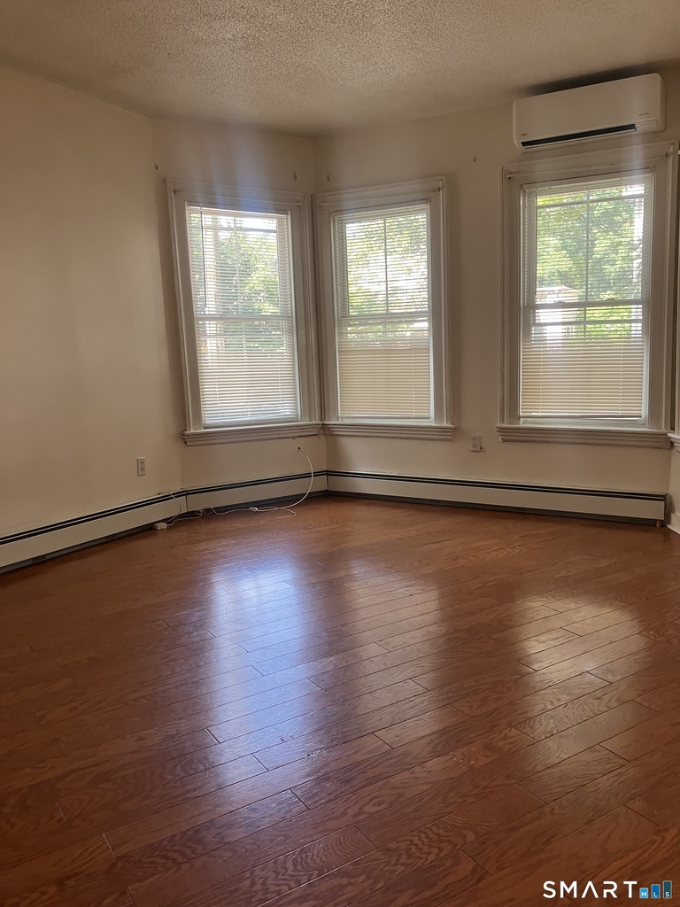 71 Nash Street - Photo 1