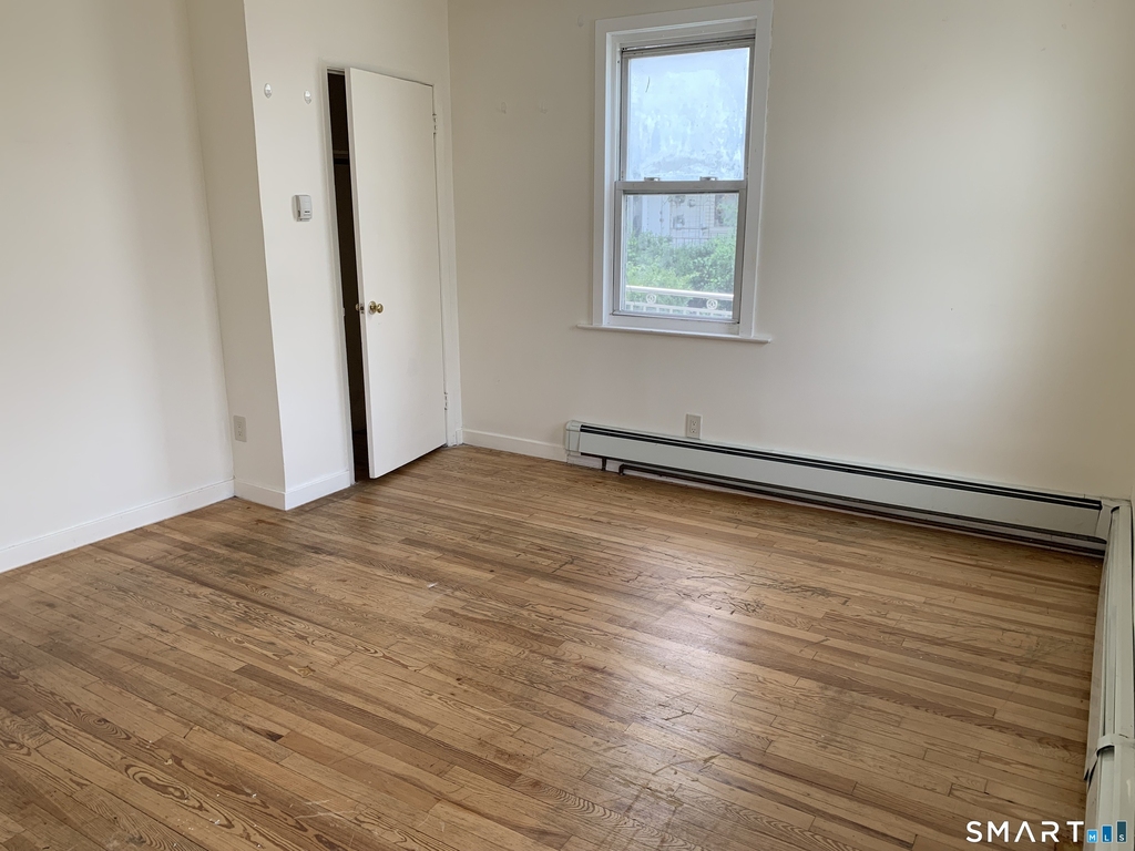 424 Dixwell Avenue - Photo 1