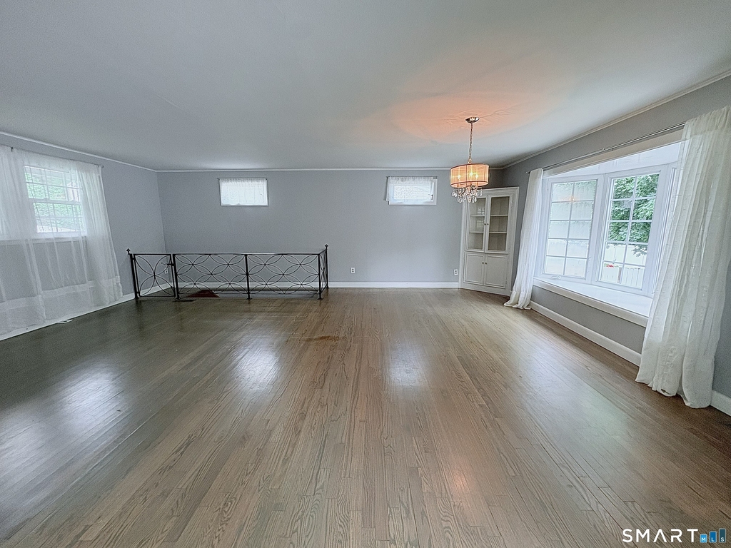 43 Meadowbrook Road - Photo 3
