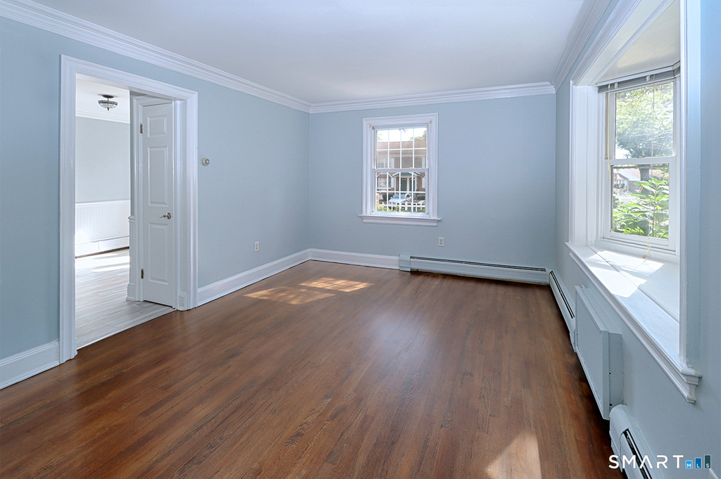 240 Sunnyridge Avenue - Photo 4
