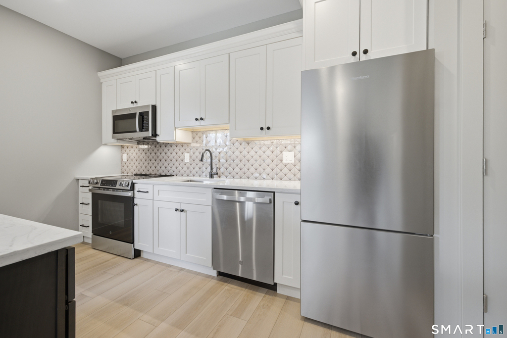 100 100 W Main Street - Photo 1