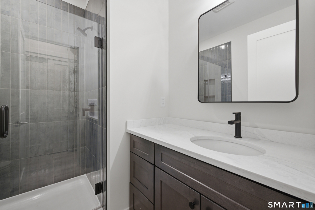100 100 W Main Street - Photo 6