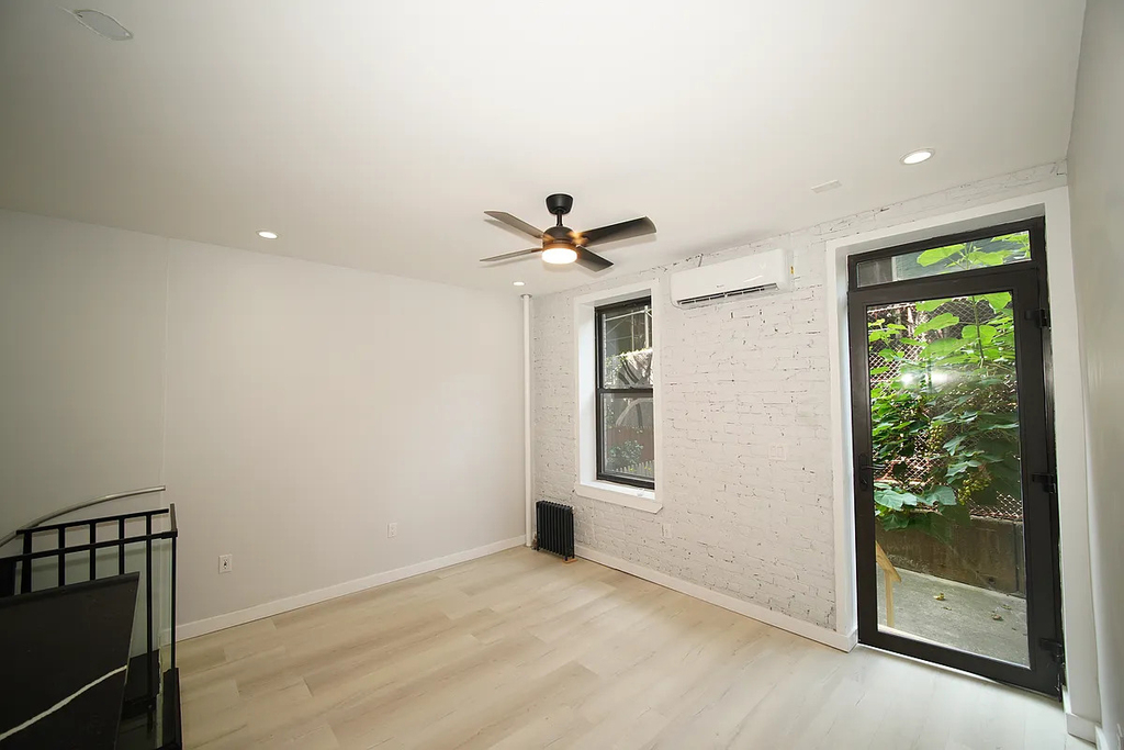 195 Stanton Street - Photo 12