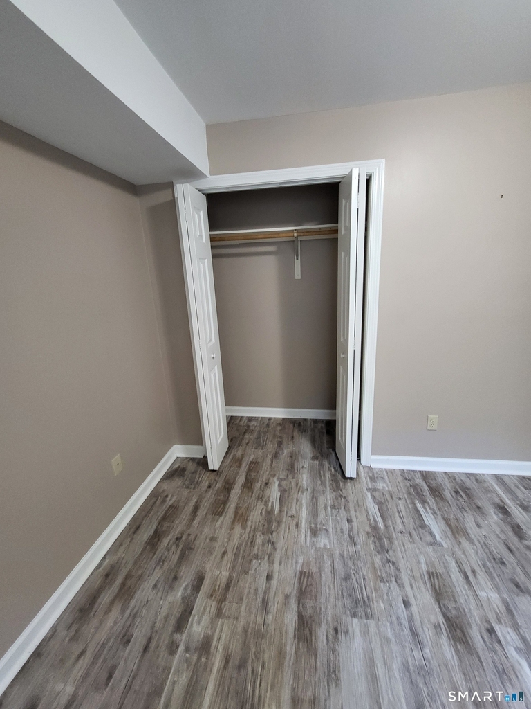4 Manorwood Drive - Photo 15