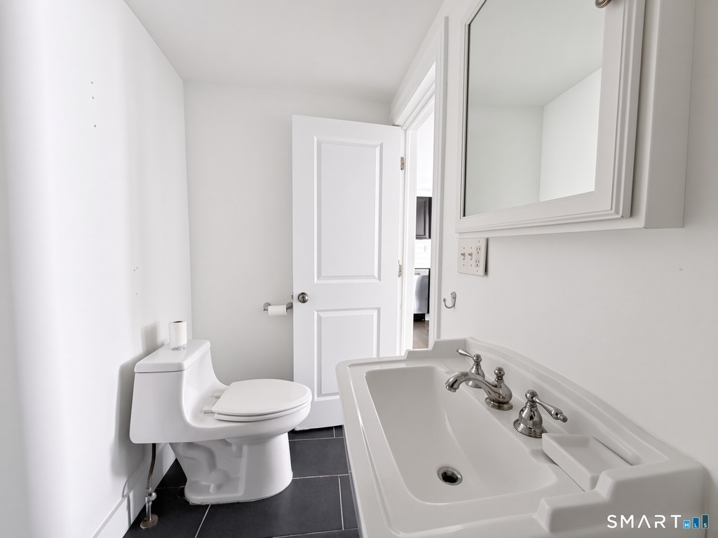 451 Hollister Avenue - Photo 6