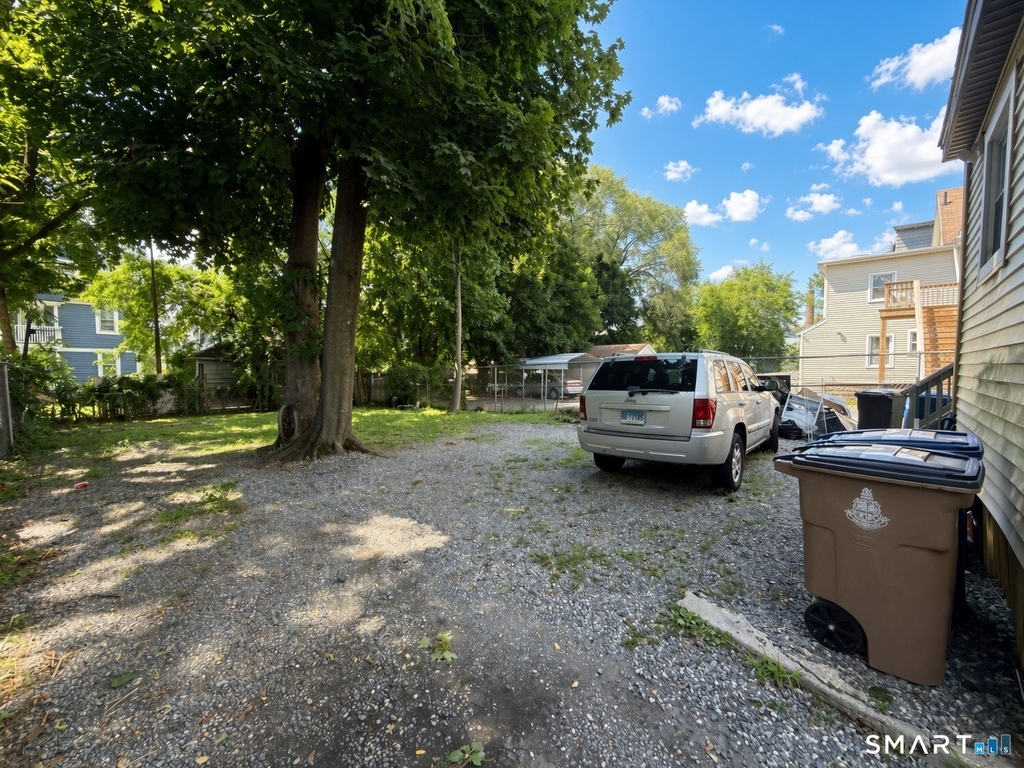 451 Hollister Avenue - Photo 16