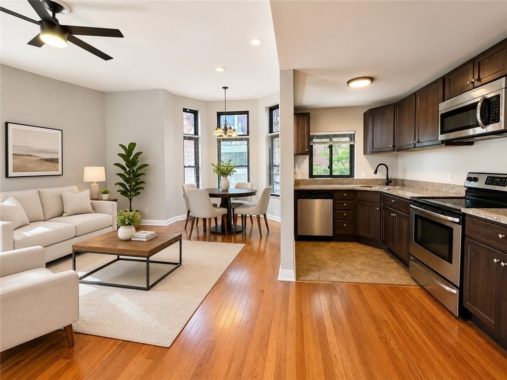 735 N Highland Ave - Photo 24