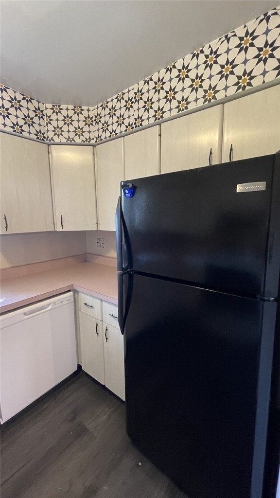 507 Cherry St - Photo 3