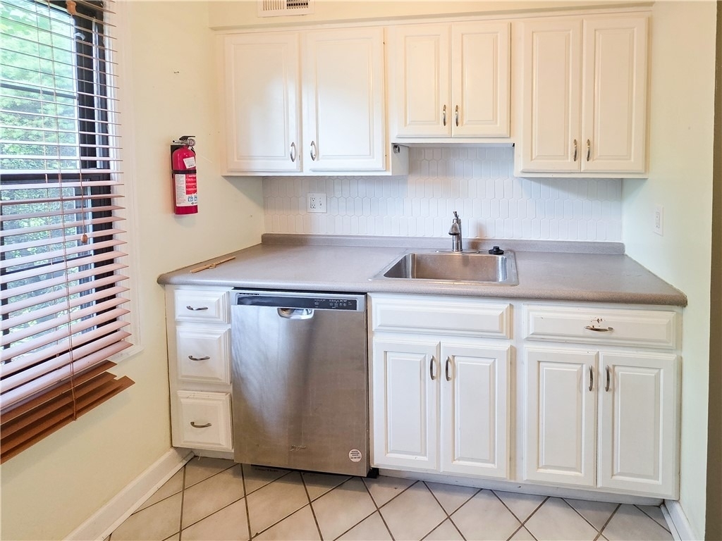 454 Country View Ct - Photo 5