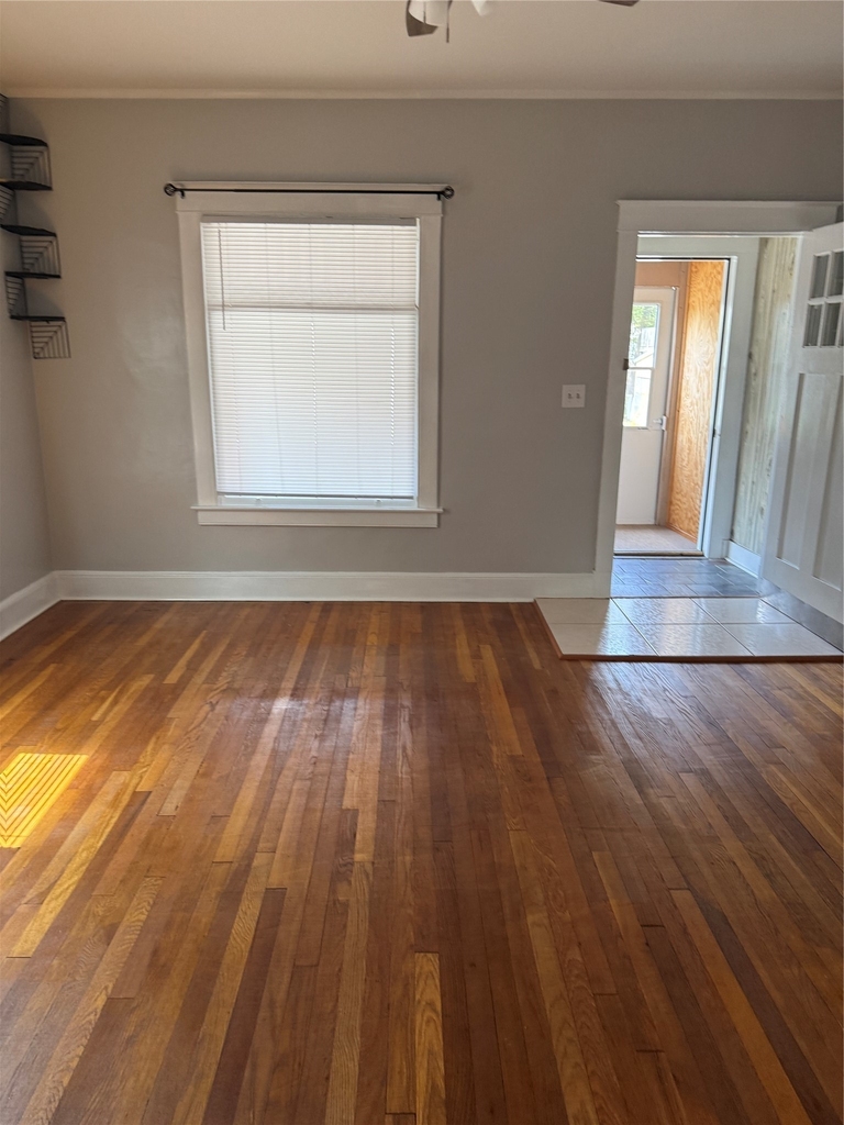 27 1/2 Euclid Avenue - Photo 2