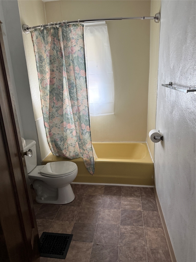 27 1/2 Euclid Avenue - Photo 8