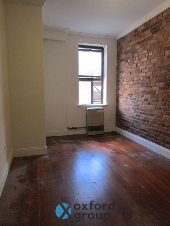 East 2nd Street - Photo 5
