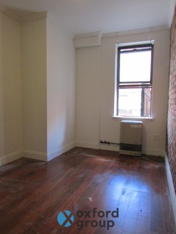 East 2nd Street - Photo 4