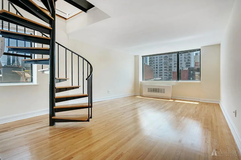 365 West 52nd Street and 9th Avenue - Photo 2