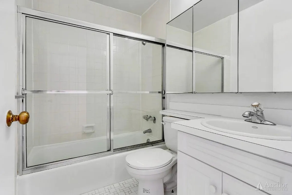365 West 52nd Street and 9th Avenue - Photo 6