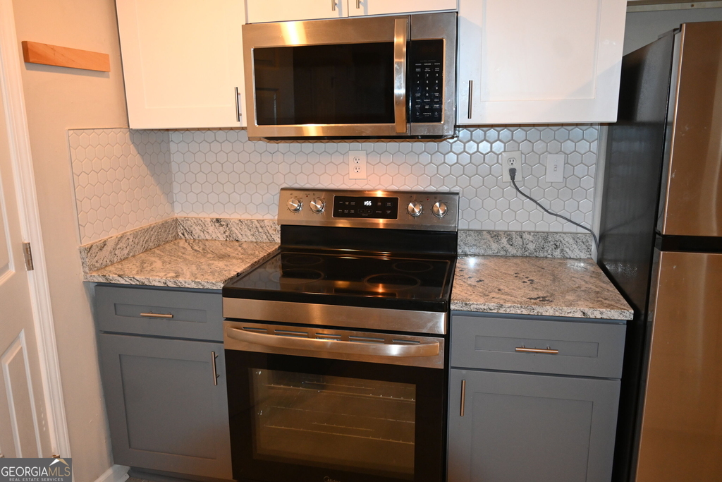1923 Thompson Avenue - Photo 28
