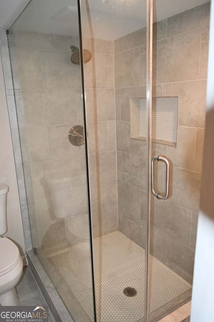 1923 Thompson Avenue - Photo 10