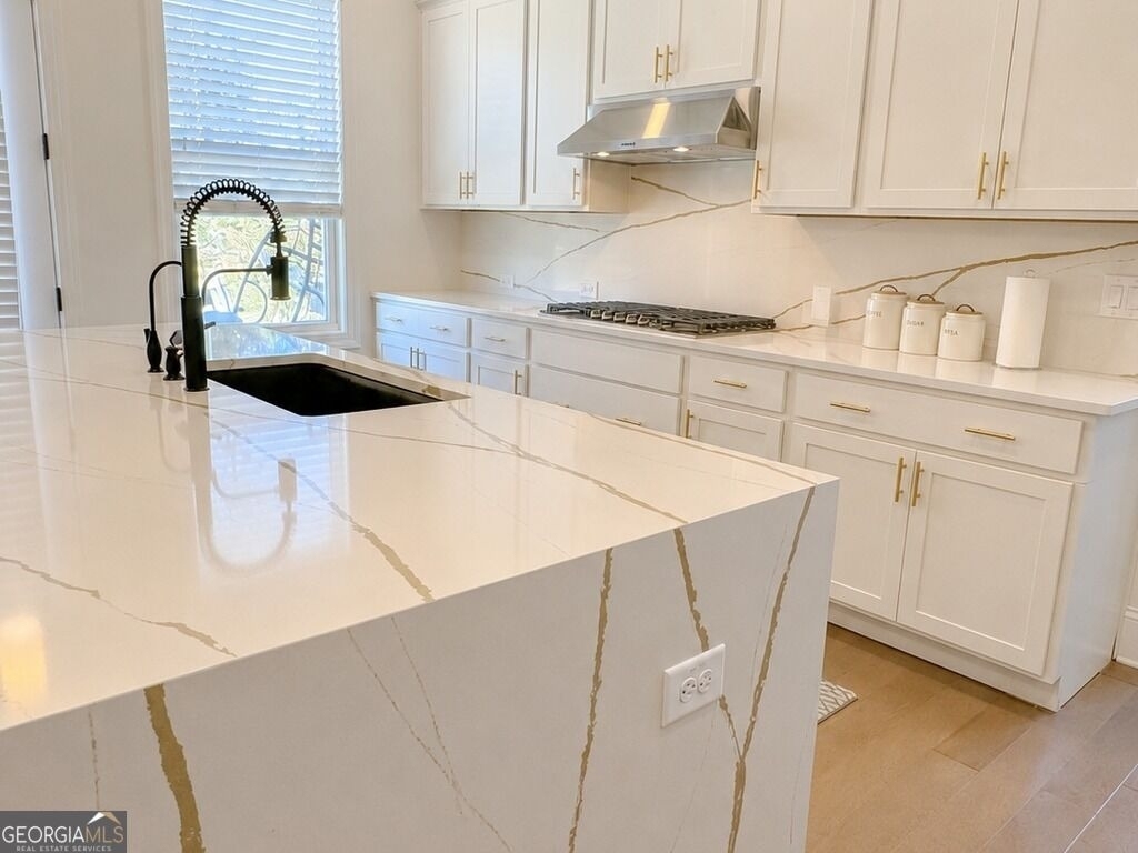 6725 Dahlgren Court - Photo 1