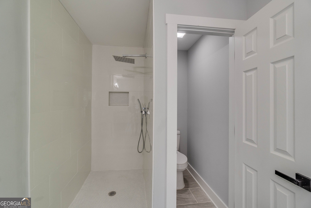 2389 A Highpoint Road - Photo 10