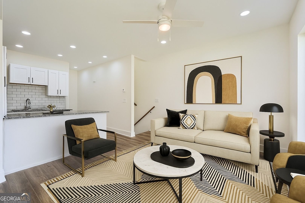 1351 Brewster Street - Photo 4