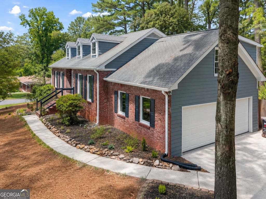 4521 S Roberts Drive - Photo 1