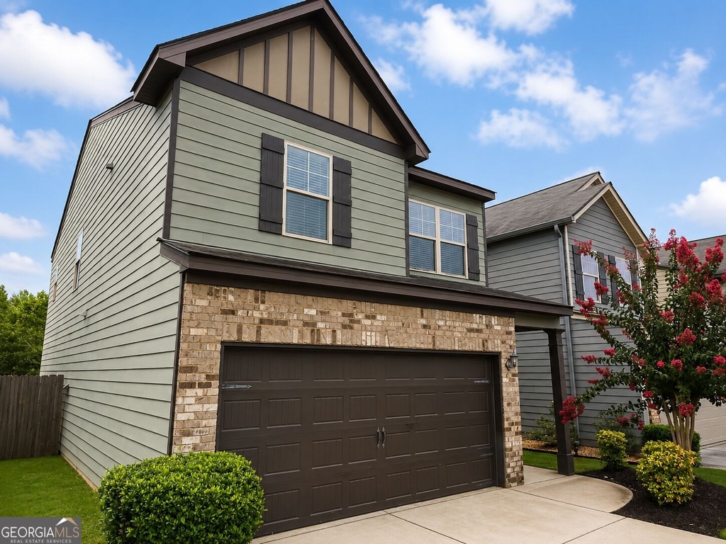 326 Lauren Drive - Photo 1
